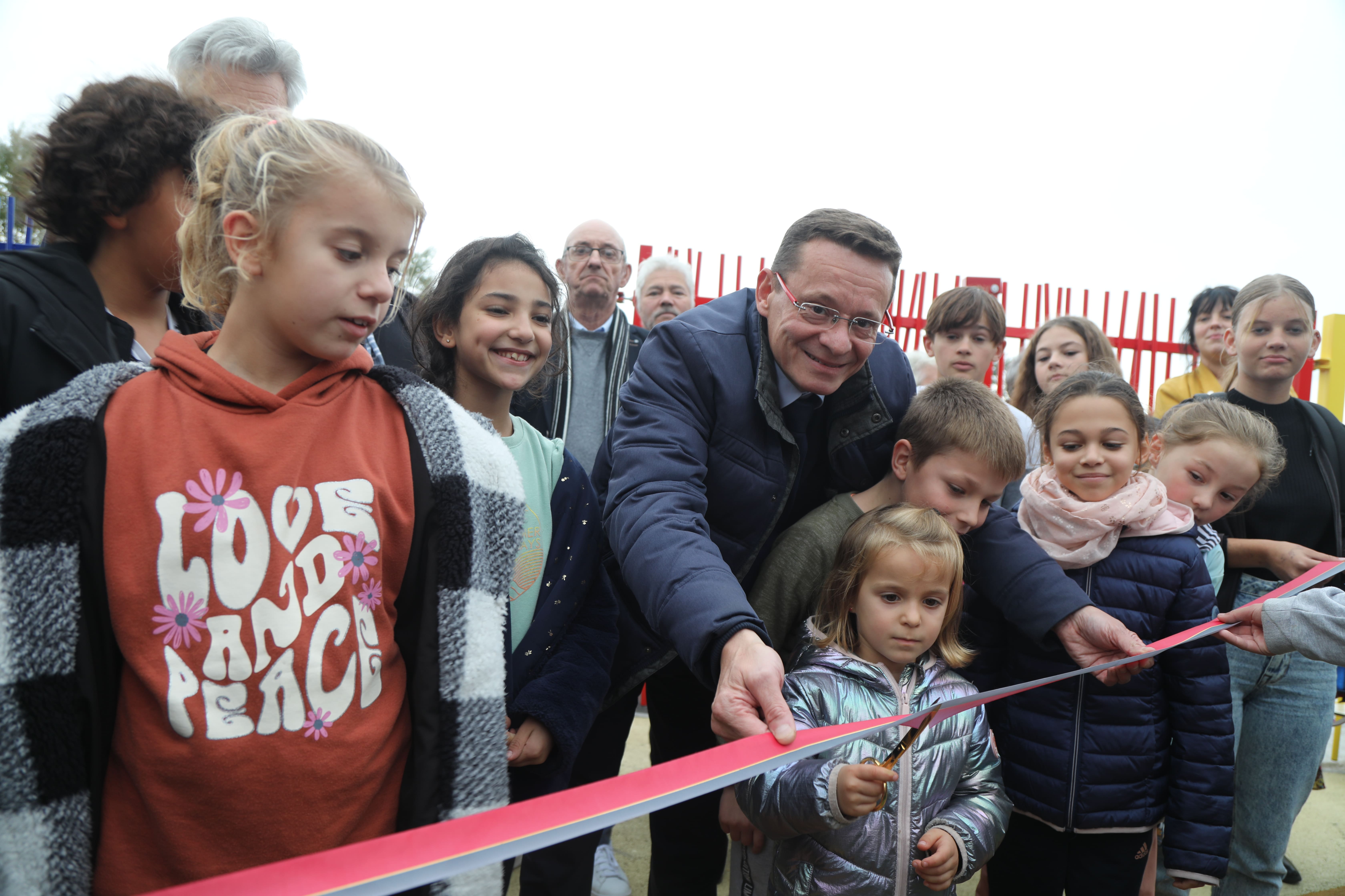 14.10.22 Inauguration de l'aire de jeux du Sigier